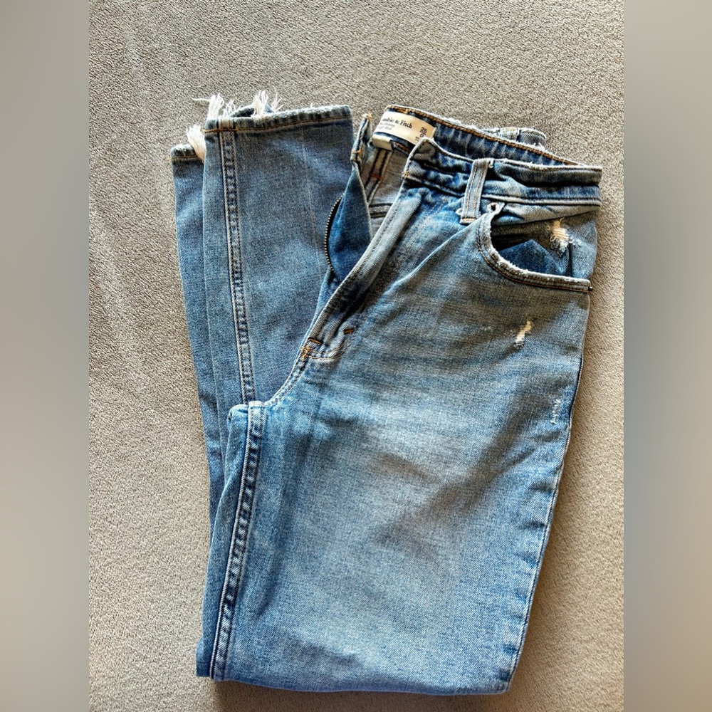 Abercrombie & Fitch jeans.